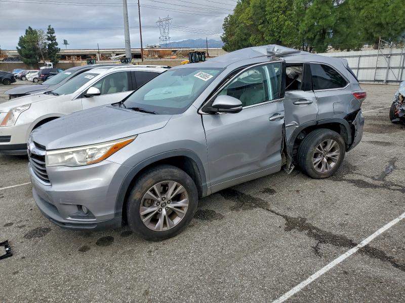 Фото 1 - TOYOTA HIGHLANDER