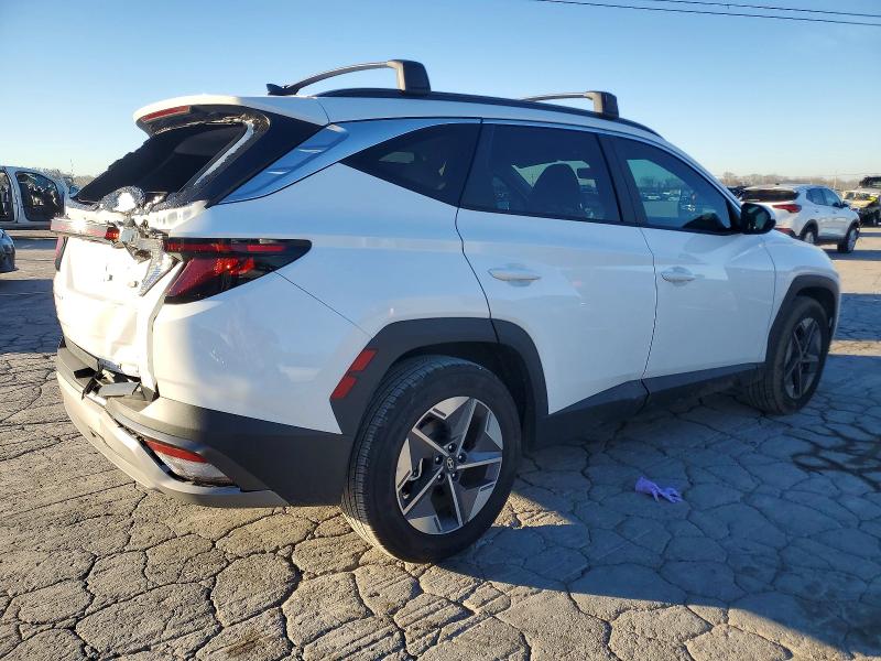 Фото 3 - HYUNDAI TUCSON