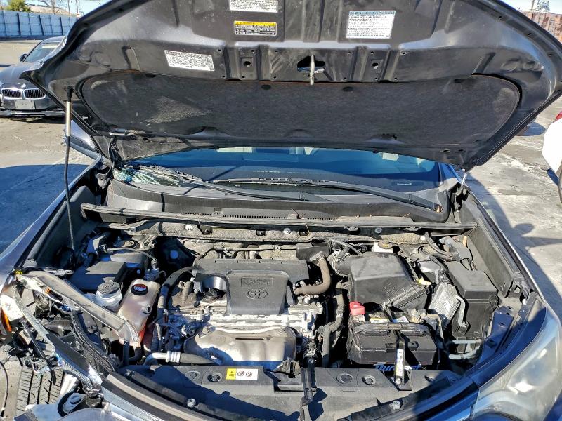 Фото 11 - TOYOTA RAV4