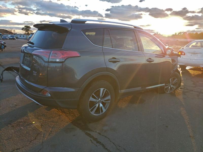 Фото 3 - TOYOTA RAV4