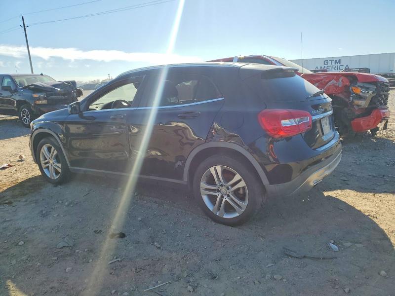 Фото 2 - MERCEDES-BENZ GLA-CLASS