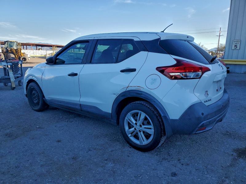 Фото 2 - NISSAN KICKS