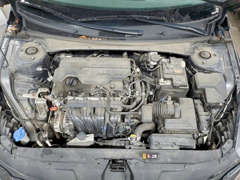 Фото 11 - HYUNDAI ELANTRA