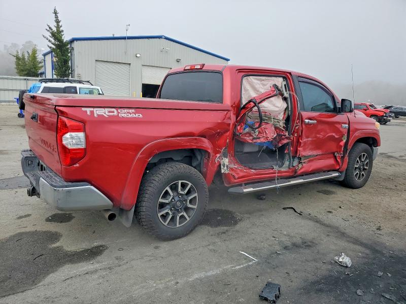 Фото 3 - TOYOTA TUNDRA