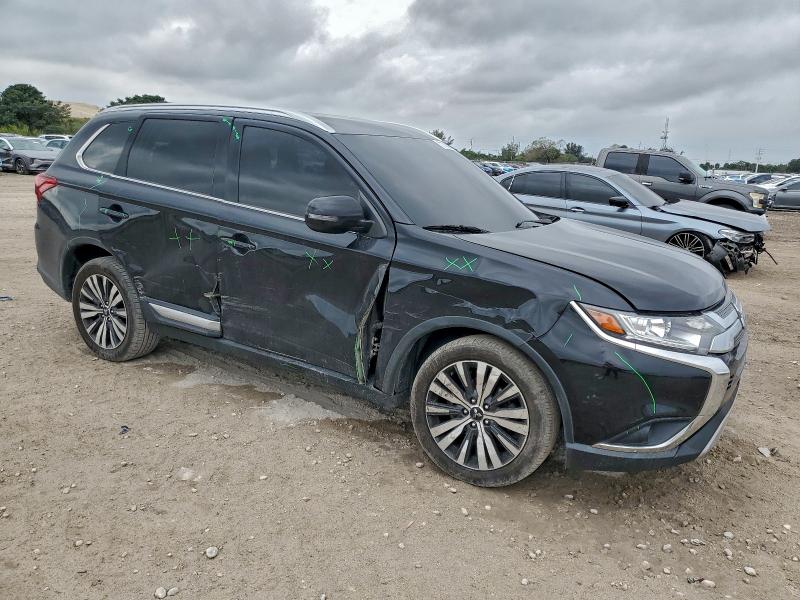 Фото 4 - MITSUBISHI OUTLANDER