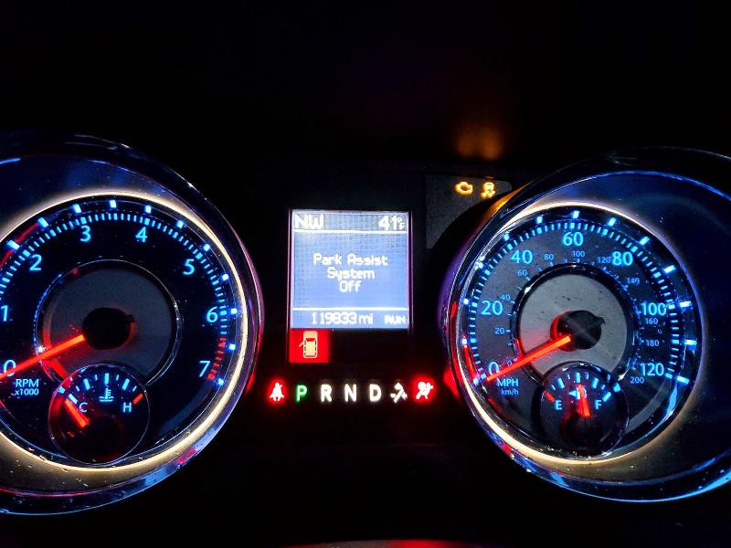 CHRYSLER TOWN & C 2015 VIN 2C4RC1CG4FR595026