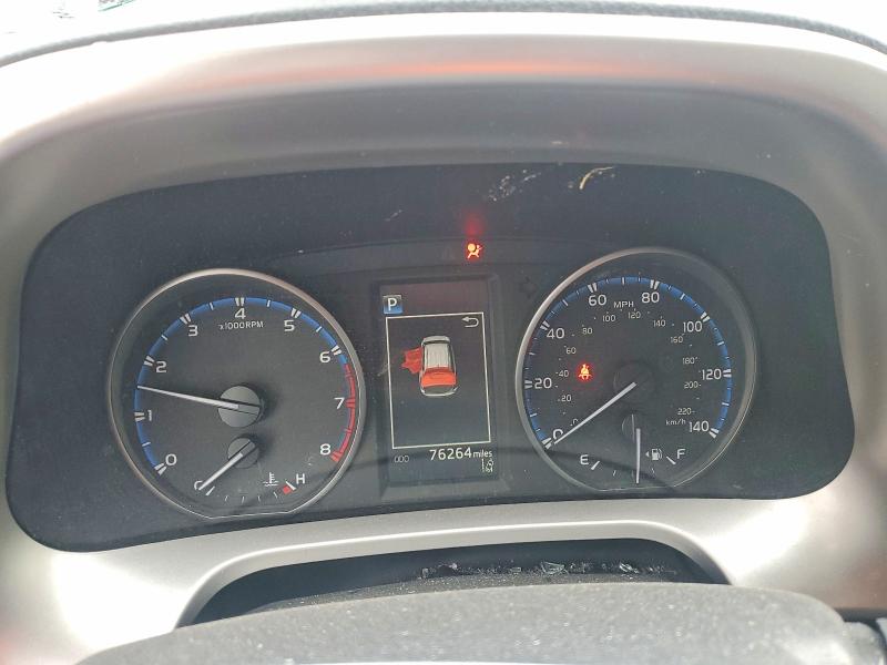 Фото 9 - TOYOTA RAV4