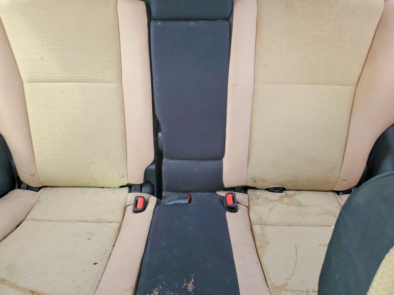 Фото 10 - TOYOTA RAV4