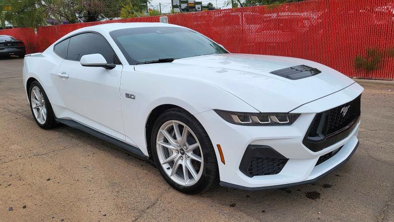 Фото 1 - FORD MUSTANG