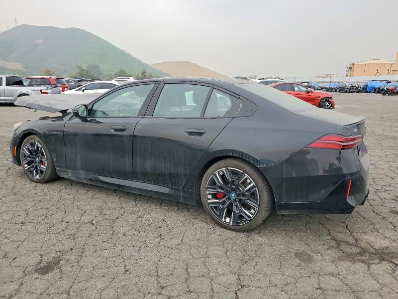 Фото 2 - BMW I5 M60