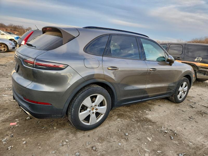 Фото 3 - PORSCHE CAYENNE