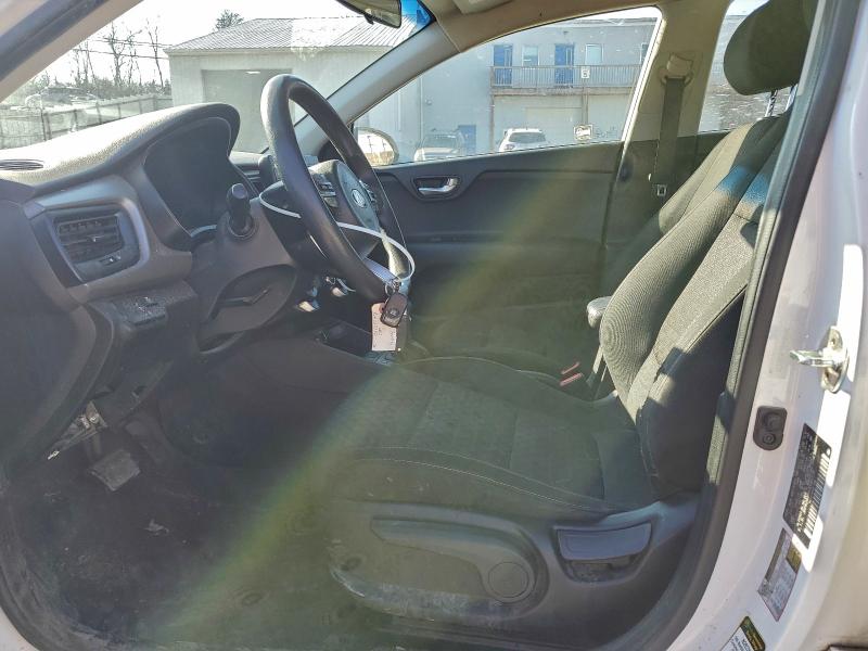 Фото 7 - KIA RIO