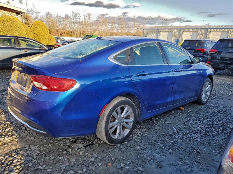 Фото 3 - CHRYSLER 200