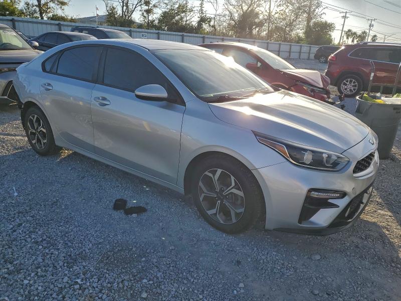 Фото 4 - KIA FORTE