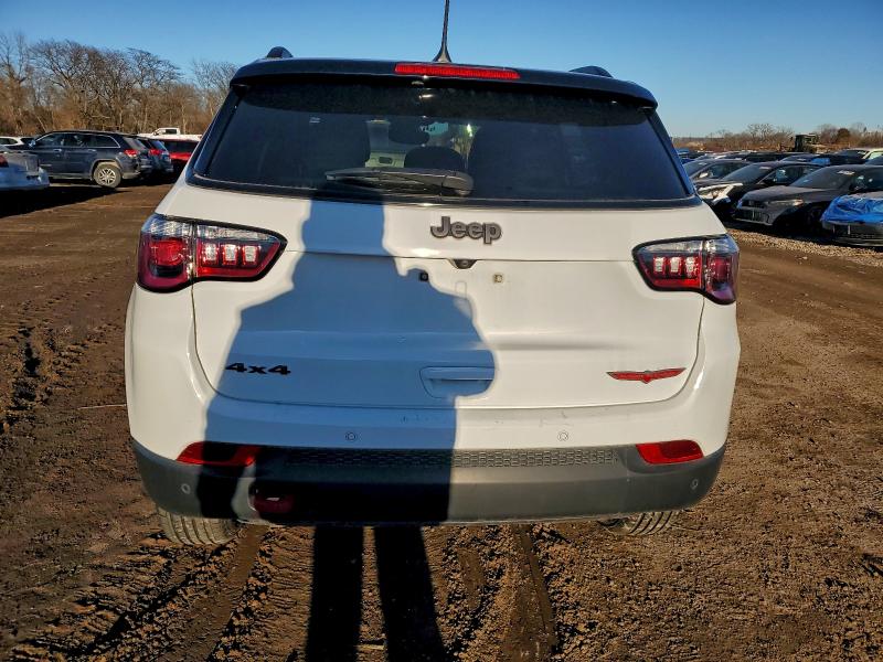 Фото 6 - JEEP COMPASS