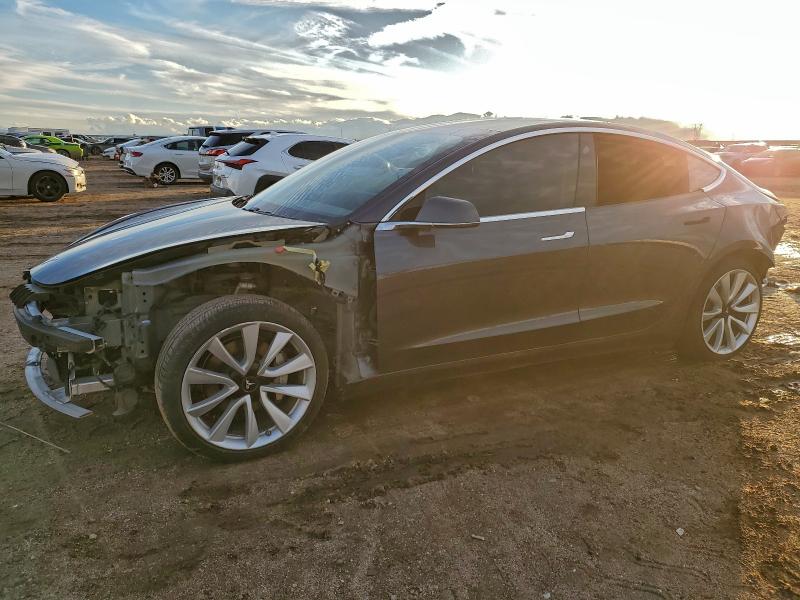 Фото 1 - TESLA MODEL 3