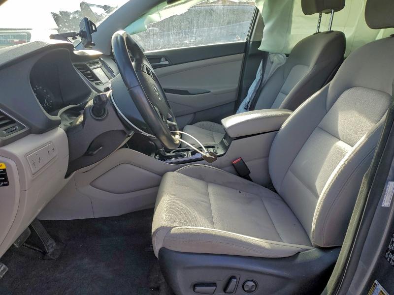 Фото 7 - HYUNDAI TUCSON