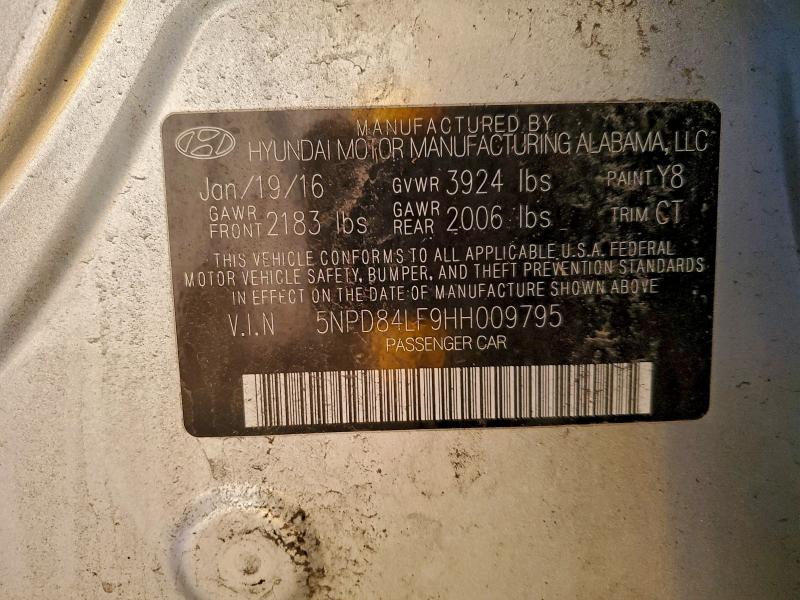 Фото 13 - HYUNDAI ELANTRA