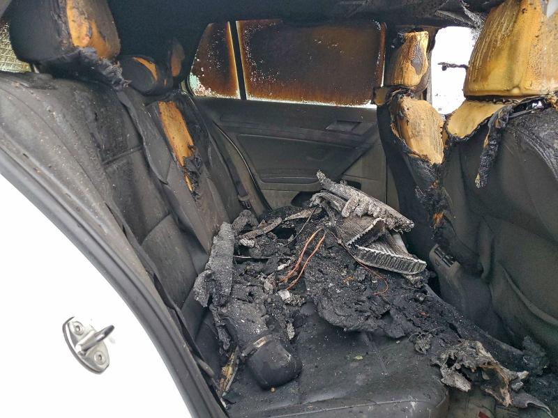 Фото 11 - VOLKSWAGEN GOLF