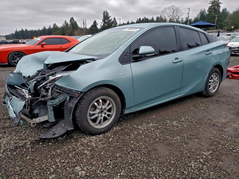 Фото 1 - TOYOTA PRIUS