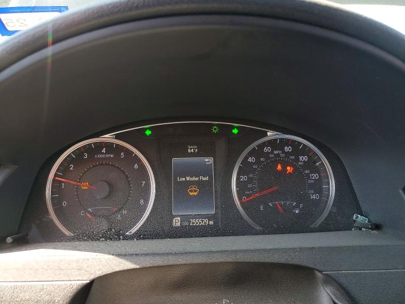 Фото 9 - TOYOTA CAMRY