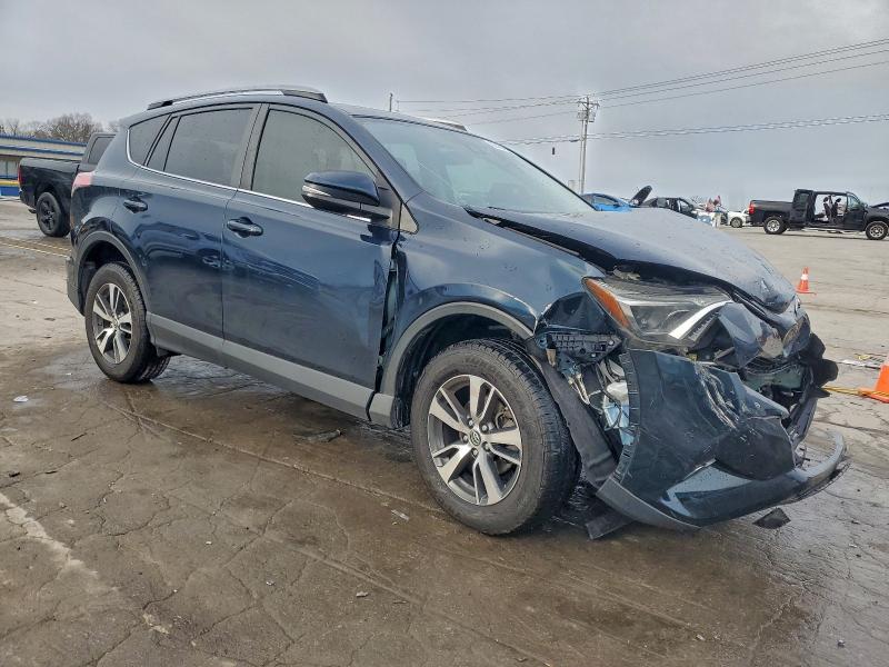 Фото 4 - TOYOTA RAV4