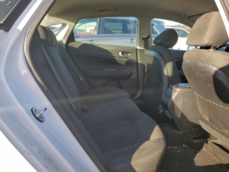 Фото 10 - KIA OPTIMA