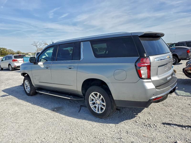 Фото 2 - CHEVROLET SUBURBAN