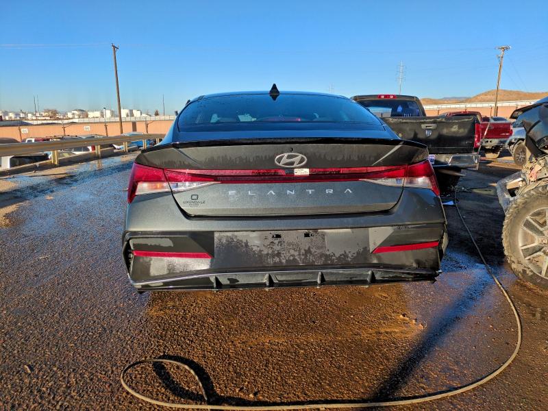 Фото 6 - HYUNDAI ELANTRA