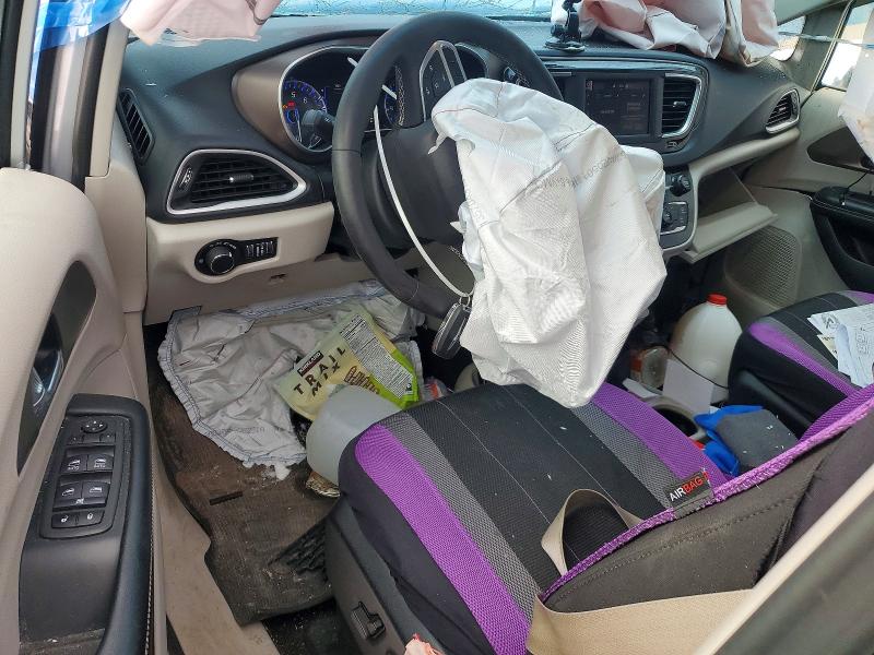 Фото 8 - CHRYSLER MINIVAN