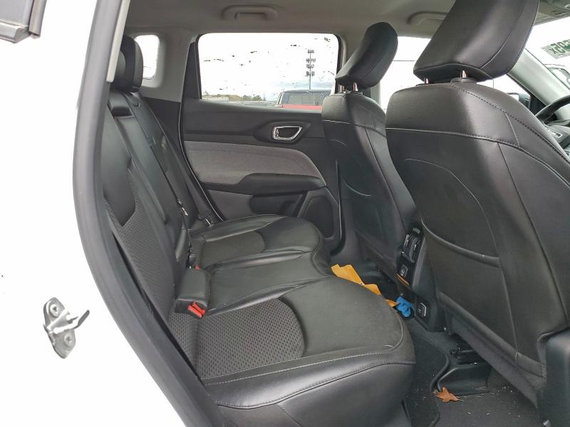 Фото 11 - JEEP COMPASS