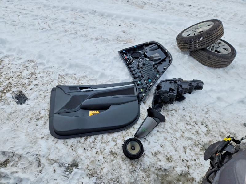 Фото 12 - HYUNDAI ELANTRA