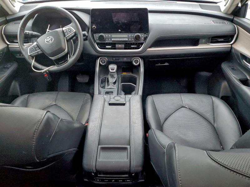 Фото 8 - TOYOTA GRAND HIGH