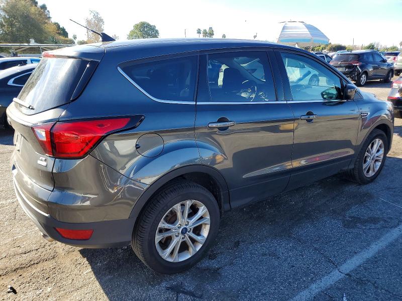 Фото 3 - FORD ESCAPE