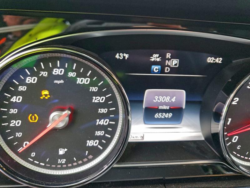 Фото 9 - MERCEDES-BENZ E-CLASS