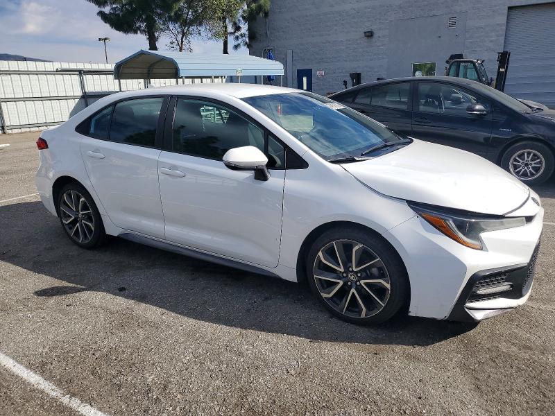 Фото 4 - TOYOTA COROLLA