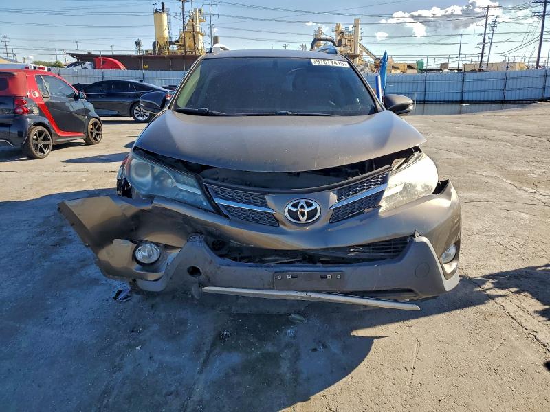 Фото 5 - TOYOTA RAV4