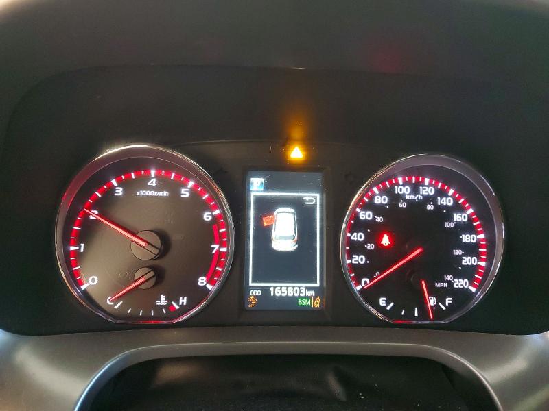 Фото 9 - TOYOTA RAV4