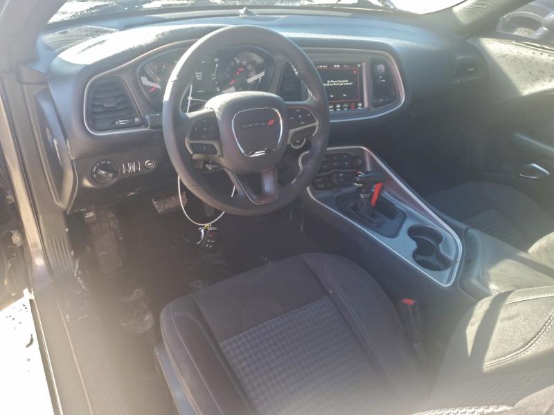 Фото 8 - DODGE CHALLENGER