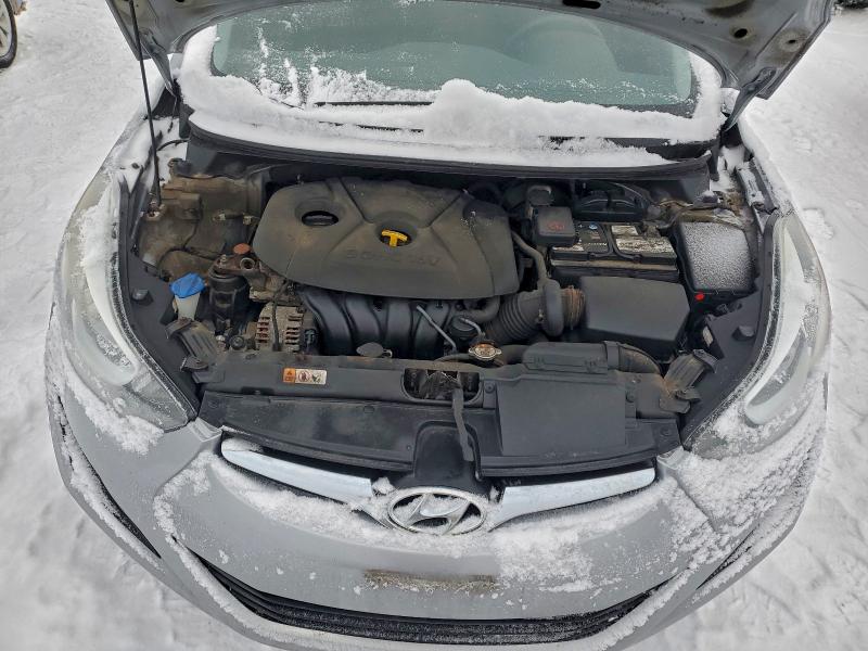 Фото 11 - HYUNDAI ELANTRA