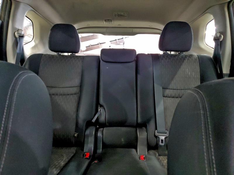 Фото 10 - NISSAN ROGUE