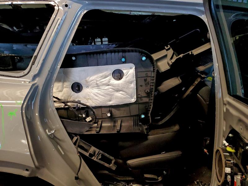 Фото 10 - KIA TELLURIDE