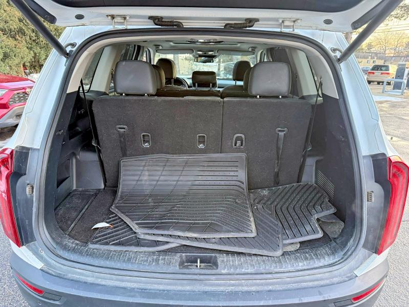 Фото 13 - KIA TELLURIDE