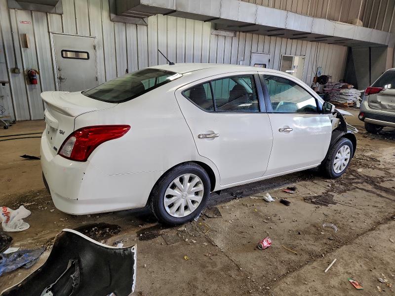 Фото 3 - NISSAN VERSA