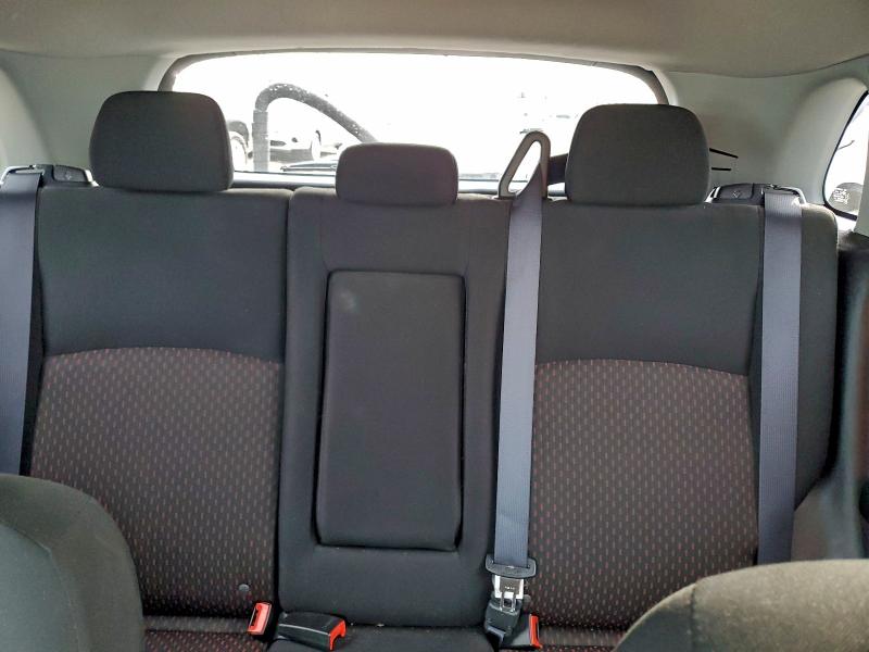 Фото 10 - MITSUBISHI OUTLANDER