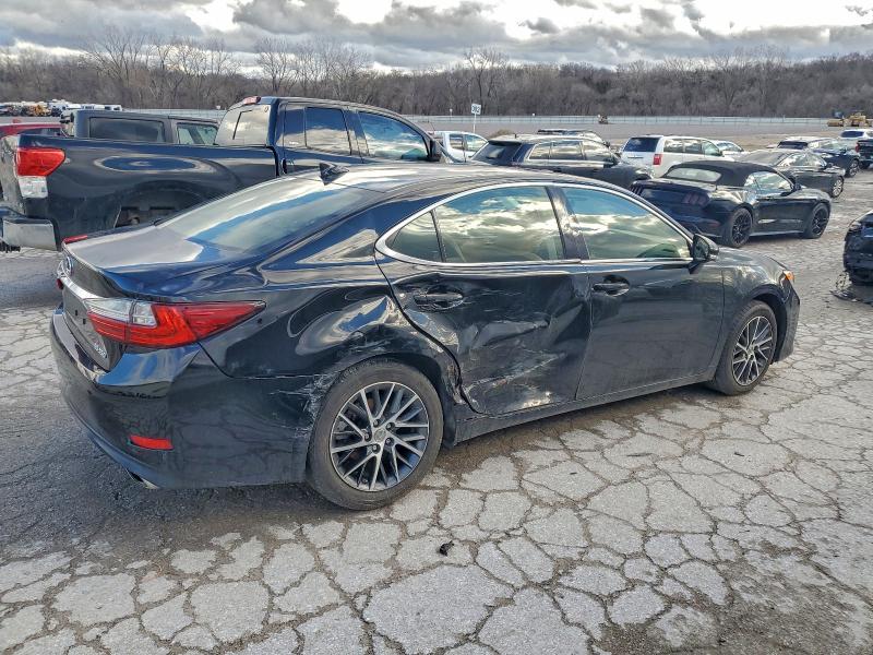 Фото 3 - LEXUS ES350