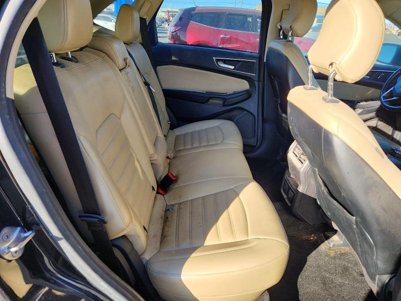 Фото 11 - FORD EDGE