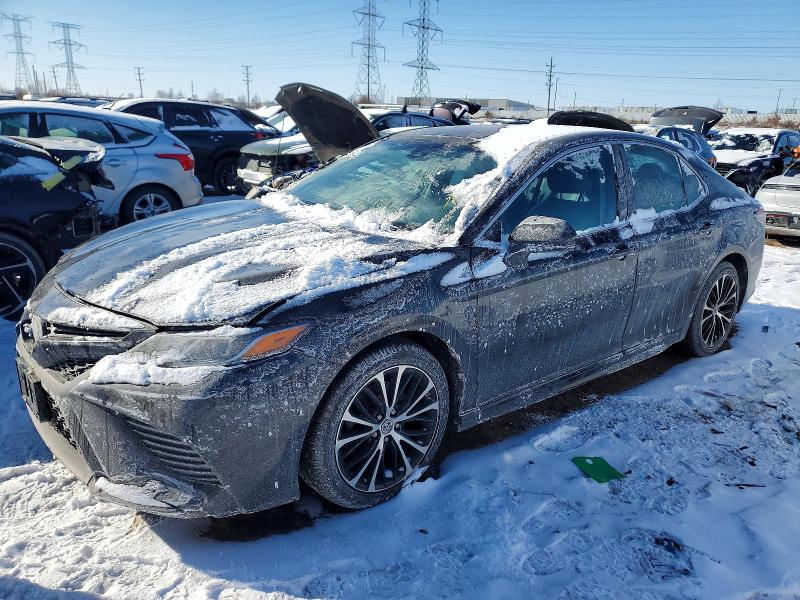 Фото 1 - TOYOTA CAMRY