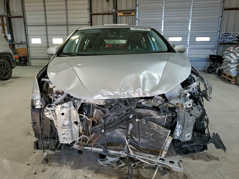 Фото 5 - TOYOTA PRIUS