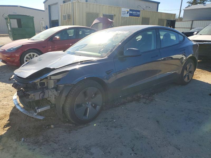 Фото 1 - TESLA MODEL 3